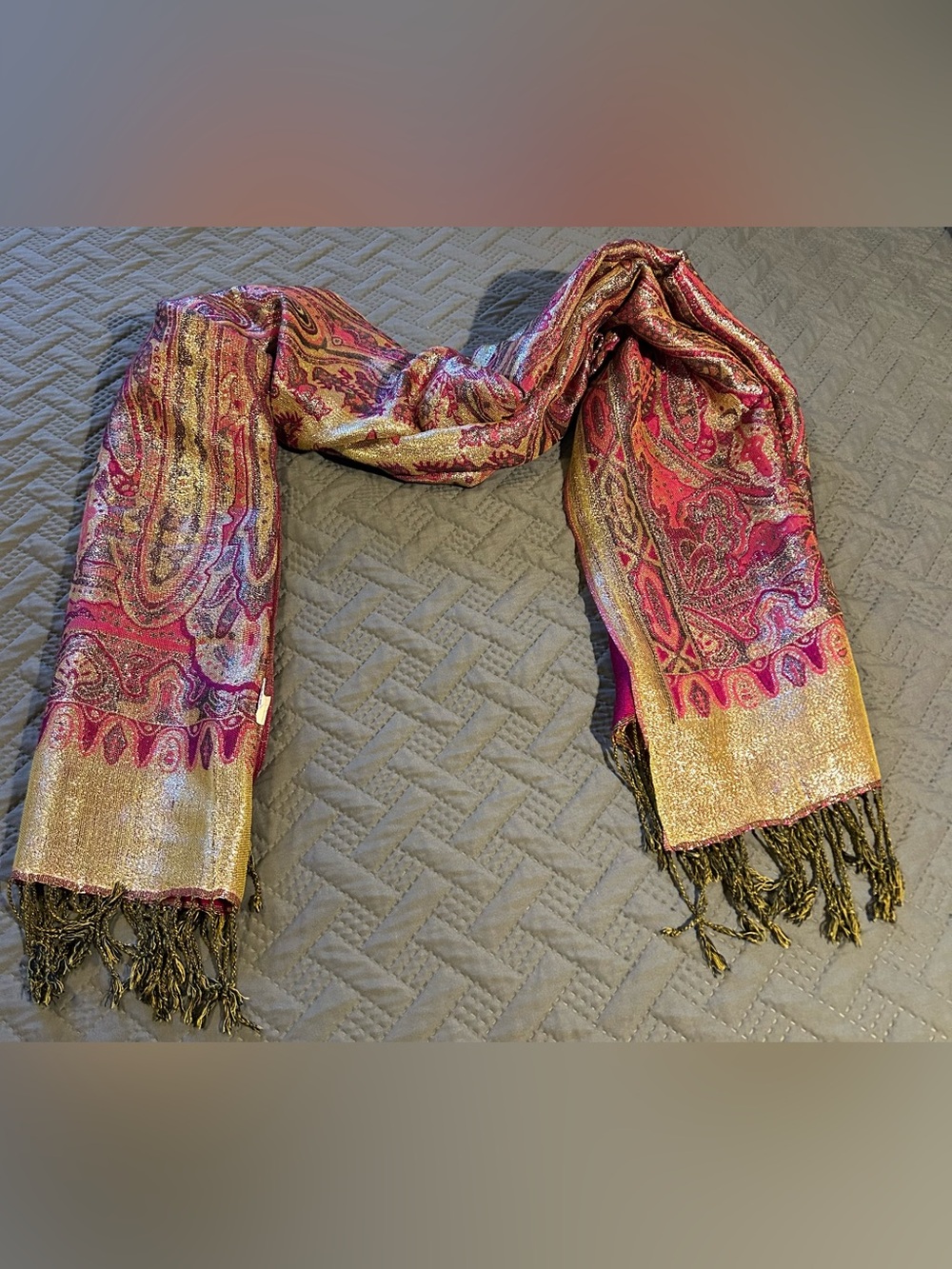 Luxurious Pink Paisley Metallic Fringe Scarf